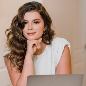 Meet your Posher, Elena